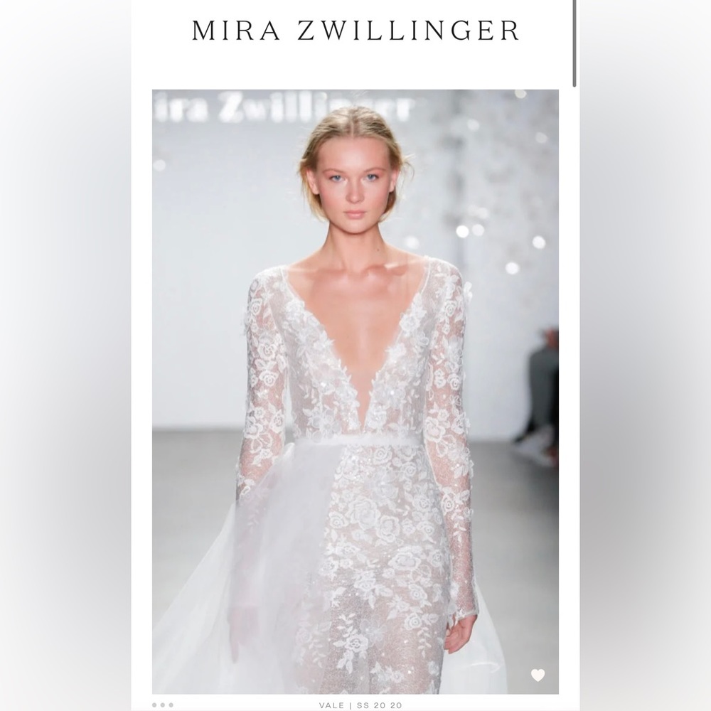 Gorgeous Mira Zwillinger - Vale